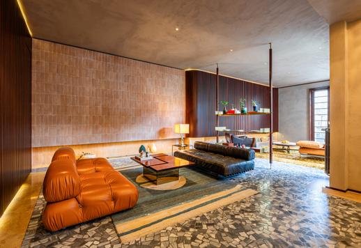 Residenza di circa 205 mq al terzo piano con tre camere e due bagni e con l’utilizzo materiali di pregio per le finiture come la betulla moganata, l’ottone, e il marmo Rosso Levanto  Image 5