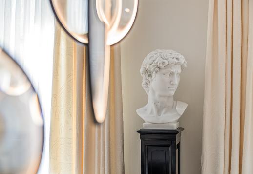 Floransa&#39;nın merkezindeki tarihi binada satılık prestijli daire Image 7