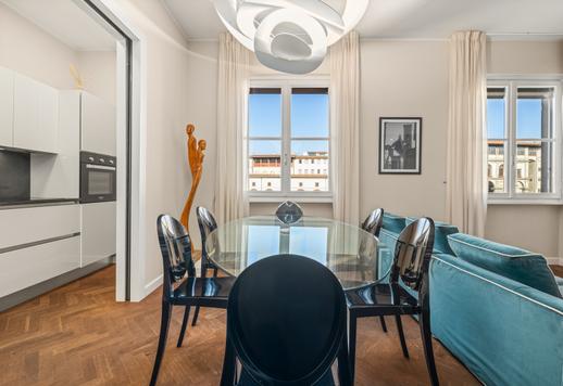 Elegante dimora di 130 mq completamente ristrutturata in Oltrarno con affaccio sull'Arno Image 6