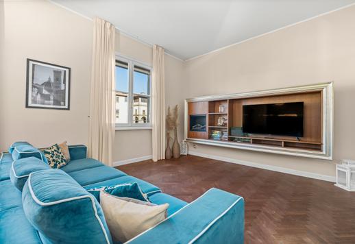 Elegante dimora di 130 mq completamente ristrutturata in Oltrarno con affaccio sull'Arno Image 7