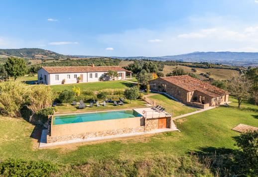 Luksusowy dom wiejski na 43 hektarach certyfikowanej ziemi ekologicznej z aneksem, gajem oliwnym i klasą energetyczną A4 Image 2