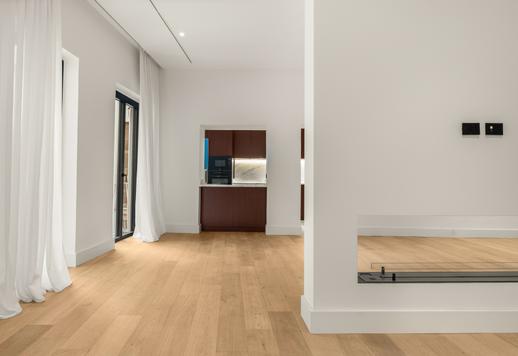 Exklusiv lyxlägenhet i historisk byggnad till salu några steg från Via Tornabuoni och floden Arno Image 4