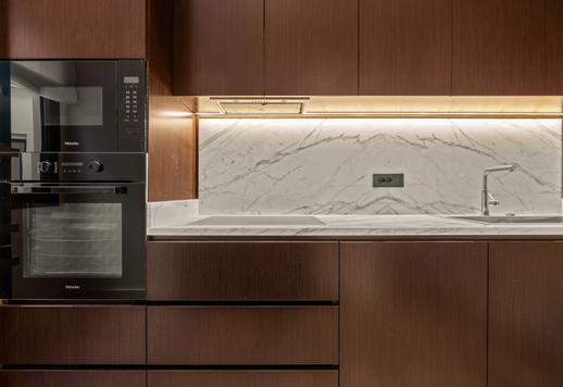 Exklusiv lyxlägenhet i historisk byggnad till salu några steg från Via Tornabuoni och floden Arno Image 6