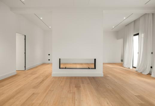 Exklusiv lyxlägenhet i historisk byggnad till salu några steg från Via Tornabuoni och floden Arno Image 3