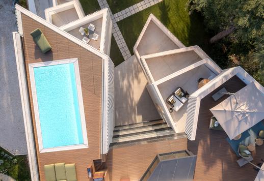 Exkluzív közösségi szolgáltatásokkal, tetőtéri terasszal, fűtött medencével és kilátással a lombos Monte Mario területére rendelkező birtok Image 4