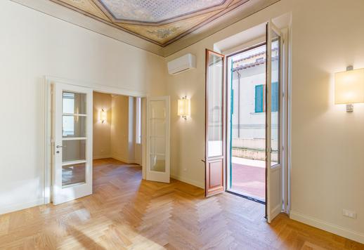 Elegant estate on the main floor of a historic building with frescoed ceilings and panoramic views Image 4