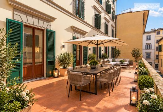 Elegant estate on the main floor of a historic building with frescoed ceilings and panoramic views Image 3