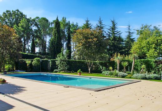Villa esclusiva con piscina, ulivi secolari e finiture di pregio in vendita in un borgo alle porte di Roma Image 4