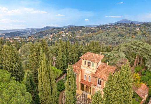 Роскошная резиденция в 550 кв.м. с парком и роскошным видом среди флорентийских холмов Image 1