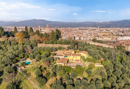 Prestiżowa posiadłość otoczona przyrodą, kilka minut od centrum Florencji Image 2