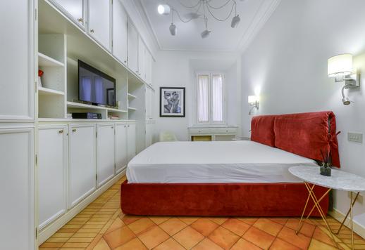 Piazza di Spagna&#39;da 3 yatak odası ve 3 banyolu, üçüncü katta 170 metrekarelik daire Image 9