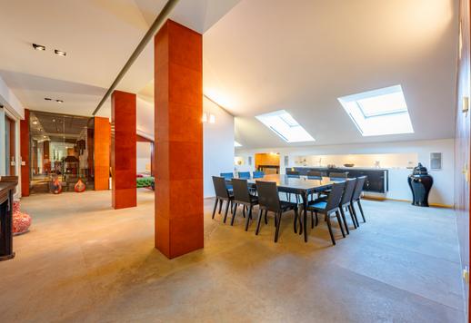 테라스, 체육관, 전용 서비스를 갖춘 500m² 규모의 2층 고급 아파트 Image 8