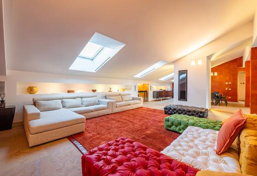 Exklusive 500 m² Wohnung auf zwei Ebenen mit Terrasse, Fitnessbereich und Premium-Ausstattung Image 3