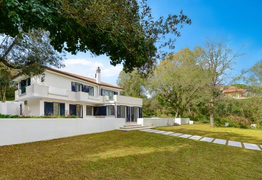 400 kv. m ploto dviejų aukštų rezidencija su penkiais miegamaisiais, šešiais vonios kambariais, SPA, privačiu paplūdimiu, tiesiogine prieiga prie ežero ir 10 000 kv. m ploto parku UNESCO biosferos rezervate. Image 5