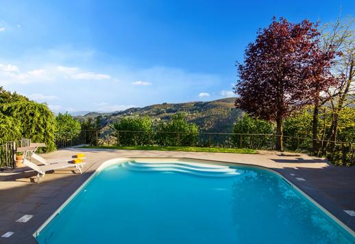 Bájos rezidencia két független villával, 14 hektáron, elegáns belső terekkel Image 3