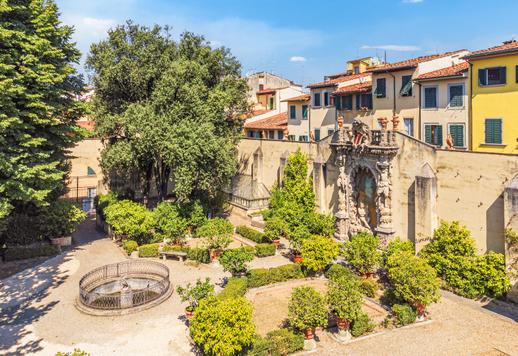 Appartamento 5 | Prestigiosa dimora di 400 mq al secondo piano dell'ala storica con affreschi e terrazza privata Image 1