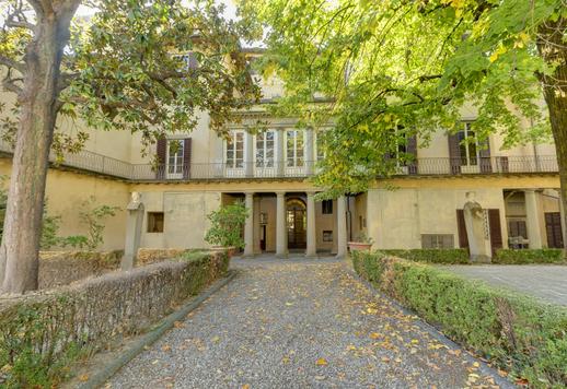 Appartamento 5 | Prestigiosa dimora di 400 mq al secondo piano dell'ala storica con affreschi e terrazza privata Image 7