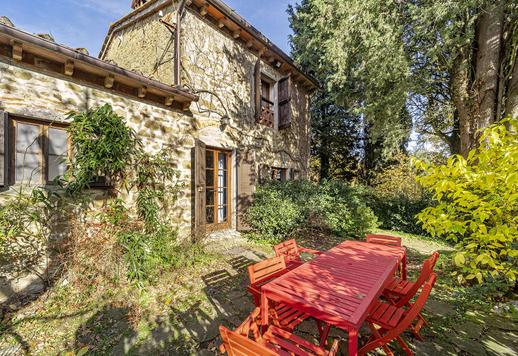 13th-century estate with vast olive grove and pool Image 6