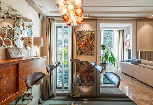 Vakkert renovert eiendom med store balkonger og fantastisk utsikt over grøntområdet mellom Corso Garibaldi og Arena di Milano. Image 9