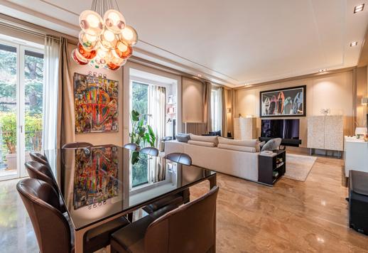 Vakkert renovert eiendom med store balkonger og fantastisk utsikt over grøntområdet mellom Corso Garibaldi og Arena di Milano. Image 7