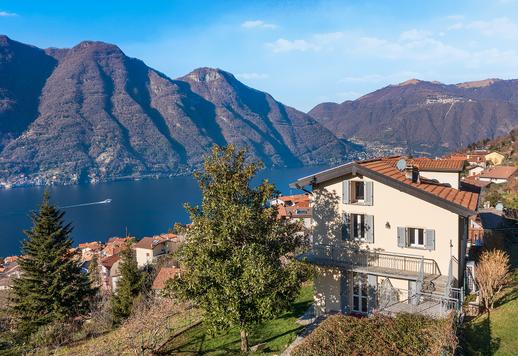 Резиденция класса люкс между Комо и Белладжо с четырьмя уровнями панорамного сада,приватной обстановкой и услугами. Image 1