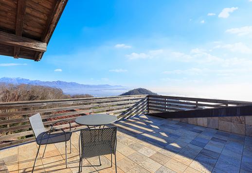 Esclusiva struttura agrituristica circondata da 10 ettari di proprietà tra vigneti storici, oliveto e bosco naturale. Image 7