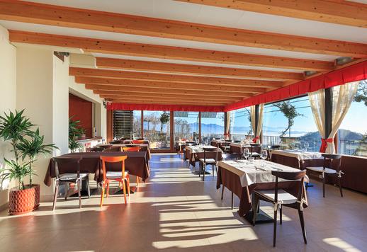 Esclusiva struttura agrituristica circondata da 10 ettari di proprietà tra vigneti storici, oliveto e bosco naturale. Image 9