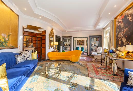 Prestigiosa residencia de 210 m² con 4 habitaciones, 4 baños, balcones y garaje en el centro histórico de Milán. Image 4