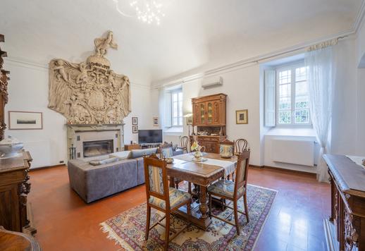 Didinga XVIII a. dvaro sodyba su privačiu parku ir ūkiniu pastatu Image 9