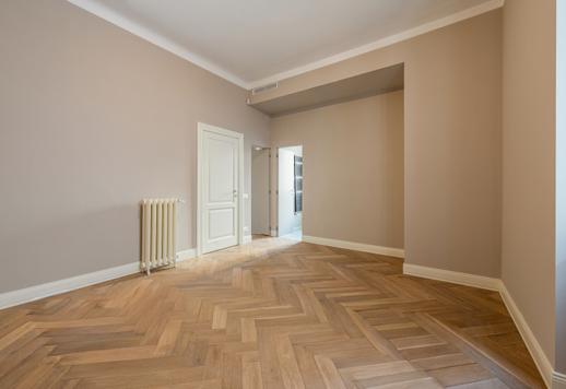 Vijf verdiepingen tellend historisch pand met vijf slaapkamers, zeven badkamers, een kelder en moderne installaties in Milaan (Dateo). Image 9