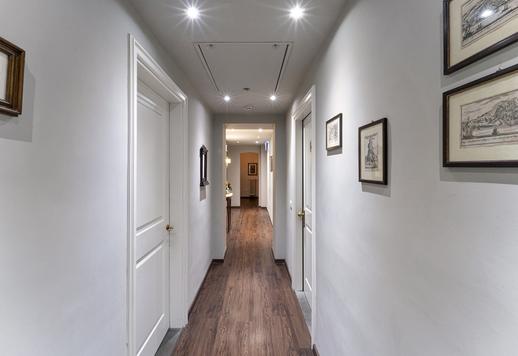 Visiškai renovuotas apgyvendinimas istoriniame pastate, vos už kelių žingsnių nuo pagrindinių Renesanso paminklų Image 7