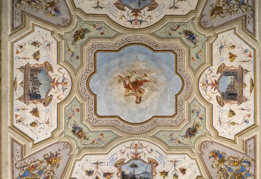 Visiškai renovuotas apgyvendinimas istoriniame pastate, vos už kelių žingsnių nuo pagrindinių Renesanso paminklų Image 5