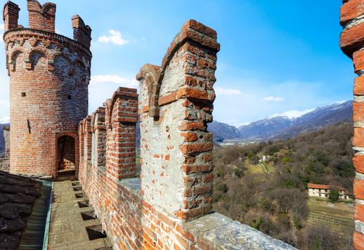 Imponerande historisk egendom på över 2 500 kvm med 11 sovrum, 13 badrum, ett kapell med fresker och ett annex, omgivet av 6,6 hektar panoramapark. Image 6