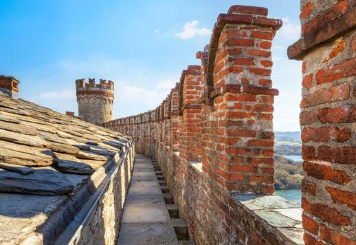 Imponerande historisk egendom på över 2 500 kvm med 11 sovrum, 13 badrum, ett kapell med fresker och ett annex, omgivet av 6,6 hektar panoramapark. Image 7