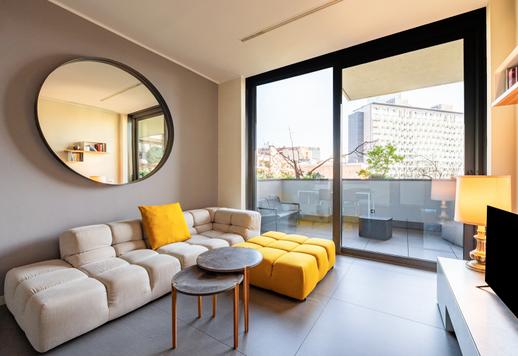 Élégante résidence de prestige avec finitions haut de gamme, terrasse habitable et garage privé dans le quartier le plus emblématique du Milan contemporain. Image 7