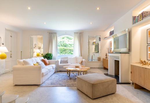 Zeitgenössische Residenz mit Designerstil, nahe dem Meer Image 8