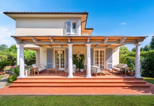 Zeitgenössische Residenz mit Designerstil, nahe dem Meer Image 2