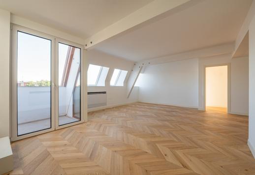 Residenz von etwa 130 qm mit 80 qm Wohnterrasse, drei Schlafzimmern, drei Bädern und direktem Zugang zum Rooftop in elegantem Gebäude in der Zona Gambara Image 5