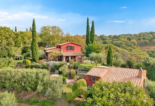 Casa de campo renovada com casa de hóspedes, piscina panorâmica e olival produtivo em um local isolado, a uma curta distância da costa do Mar Tirreno. Image 2