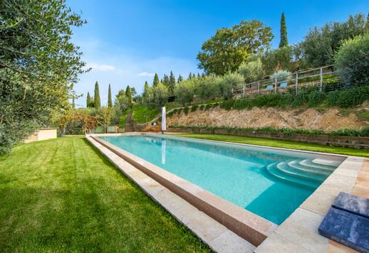 Casa de campo renovada com casa de hóspedes, piscina panorâmica e olival produtivo em um local isolado, a uma curta distância da costa do Mar Tirreno. Image 5