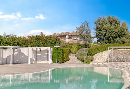 Резиденция 1000 м² на трёх уровнях, расположенная в частном средиземноморском парке площадью 3,5 гектара Image 8