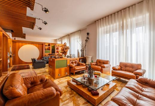 Residenza di rappresentanza nel cuore residenziale di Milano con vista sull'iconica Torre Velasca Image 2