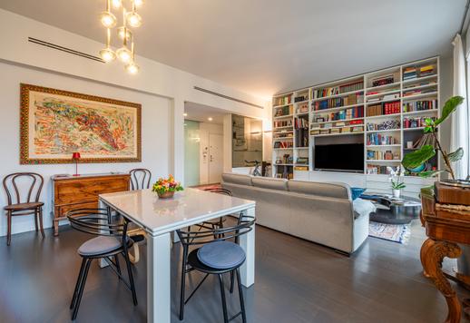 عقار فاخر مكون من طابقين بمساحة 130 متر مربع في قلب منطقة التصميم، في مبنى أنيق مزود بمصعد وتدفئة مركزية. Image 6