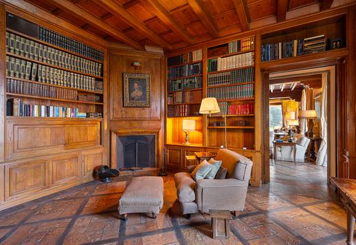 Repräsentative Residenz mit direktem Zugang zum ersten Becken des Comer Sees und 8.000 qm Parkanlage Image 9