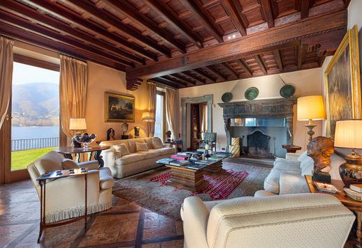 Repräsentative Residenz mit direktem Zugang zum ersten Becken des Comer Sees und 8.000 qm Parkanlage Image 6