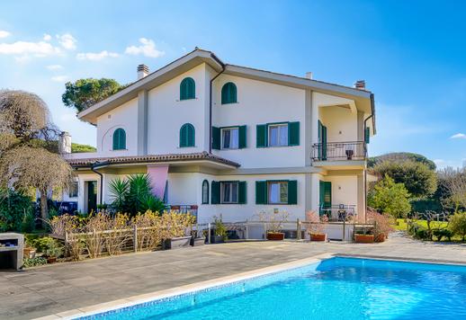 Элегантная резиденция 500 м² на территории 2000 м², с большими панорамными террасами, бассейном и службой охраны Image 5