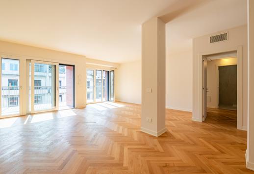 عقار يجسد الفخامة المعاصرة بأناقة ووظائف عملية، معروض للبيع في شارع لويجي كانونيكا Image 3