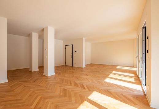 عقار يجسد الفخامة المعاصرة بأناقة ووظائف عملية، معروض للبيع في شارع لويجي كانونيكا Image 4