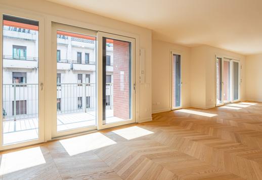 Situé dans le nouveau complexe résidentiel raffiné de la Via Canonica, cet appartement est à vendre avec terrasse et balcon Image 3