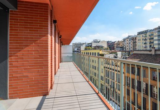 Situé dans le nouveau complexe résidentiel raffiné de la Via Canonica, cet appartement est à vendre avec terrasse et balcon Image 5
